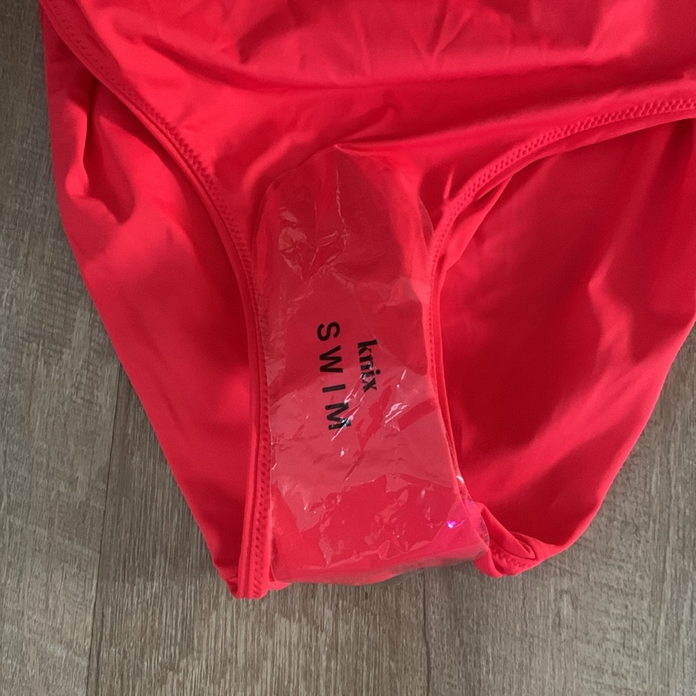 Knix Sculpt One Piece Pink Pepper One Piece Size Small - Picture 9 of 10